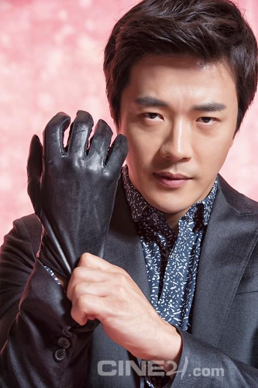 [12월 셋째주 충무로통신] 권상우, 정우성에 이어 <신의 한 수> 프리퀄에 출연?