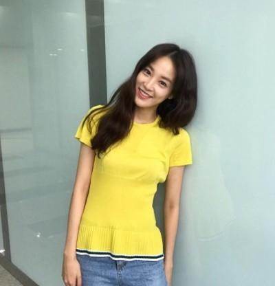 지드래곤과 열애설 난 배우 이주연은 누구?