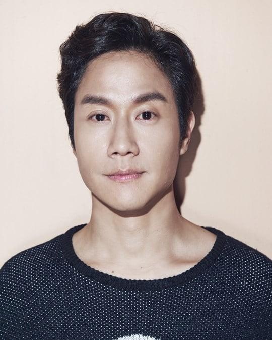 [12월 셋째주 충무로통신] 정우, <더러운 돈에 손대지 마라> 출연 확정