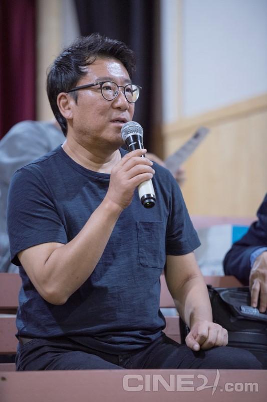 [5월 셋째주 충무로통신] 윤제균 감독, 뮤지컬 영화 <영웅>으로 6년 만에 복귀
