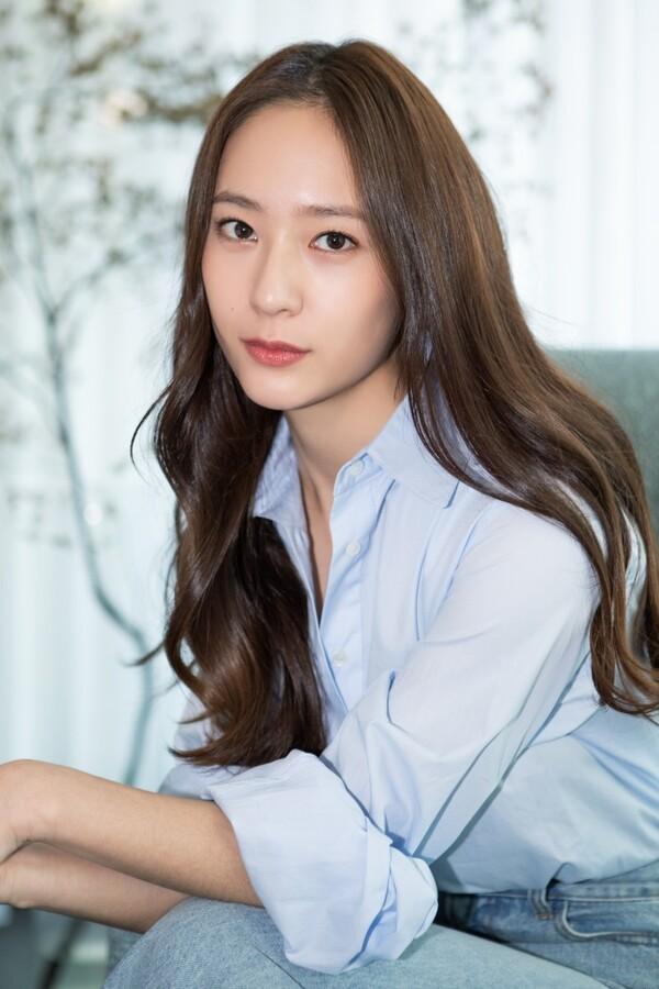 [인터뷰] <애비규환> 정수정에게 뇌 구조가 궁금하다고 물었더니 돌아온 답은?