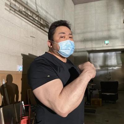 라인업 무슨 일 ㄷㄷ  차기작만 6편이라는 마동석 근황 정리