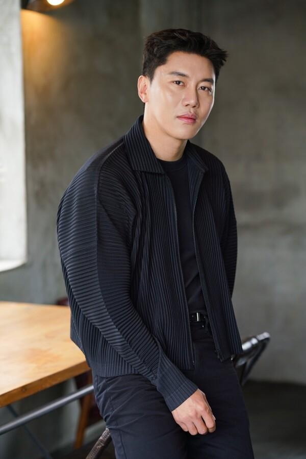 [인터뷰] <파이프라인> 음문석 “마침표를 싫어한다, 항상 진행형이다”