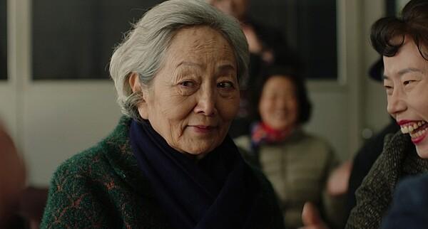 무려 65년 만 첫 주연! '할미넴' 김영옥 주연 <말임씨를 부탁해> 관람 포인트