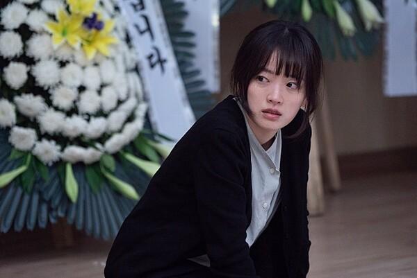 비교하는 재미가 어마어마! 원작이 따로 있는 4월 개봉 영화 모음