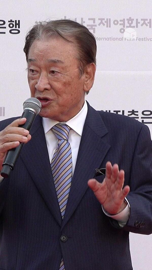 현역 연예인 중 최고령 배우가 알려주는 한국 영화의 뿌리