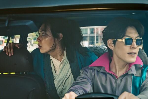 〈외계+인 2부〉