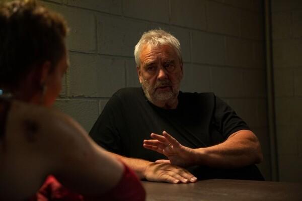 〈도그맨〉뤽 베송 감독 (Photo Shanna Besson ©2023-LBP-EUROPACORP-TF1 FILMS PRODUCTION-TOUS DROITS RESERVES_7Y7A4095)