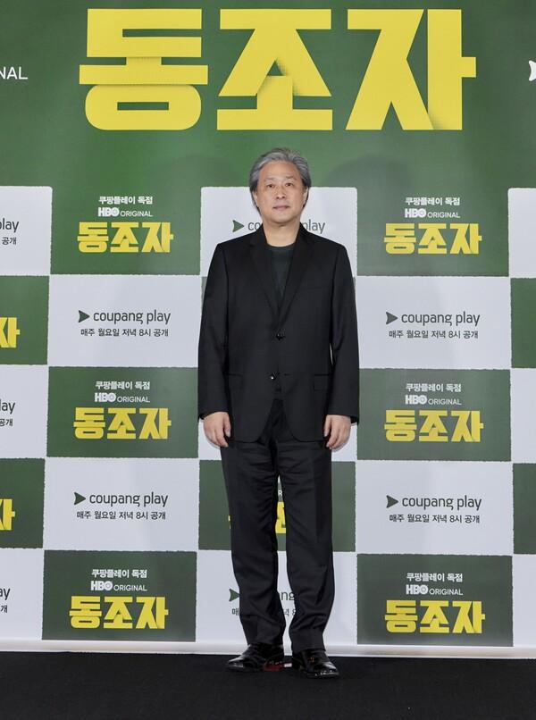 “이것은 겉으로 보이는 게 다인 드라마가 아니다” 박찬욱 감독이 직접 말하는〈동조자〉
