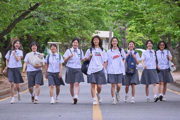 〈빅토리〉
