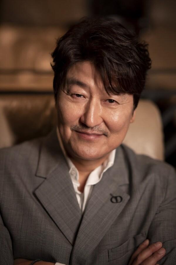 영화 〈내부자들〉 시리즈로 돌아온다...송강호가 주연 맡아!