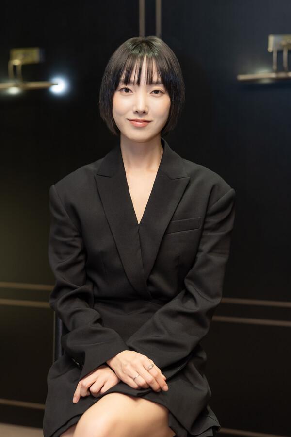 〈폭설〉 에서 '수안' 역 맡은 한해인 배우. (사진 제공=(주)판씨네마)​