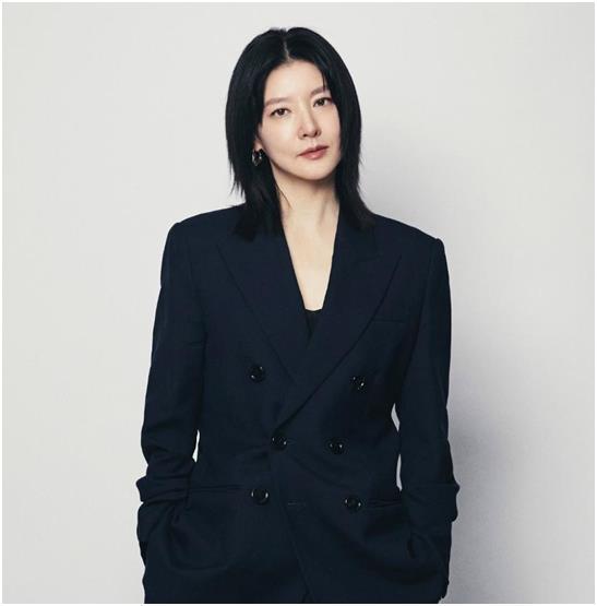 이영애, 〈헤다 가블러〉로 32년 만에 연극 무대 복귀