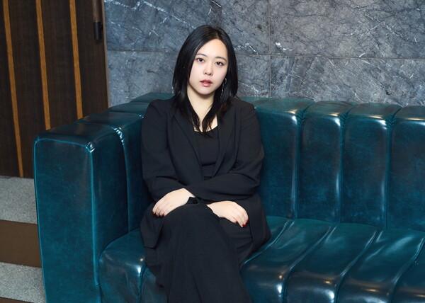 영화 〈미키 17〉 각본 번역가 겸 언어 코디네이터 최성재(샤론 최) [워너브러더스 코리아 제공]