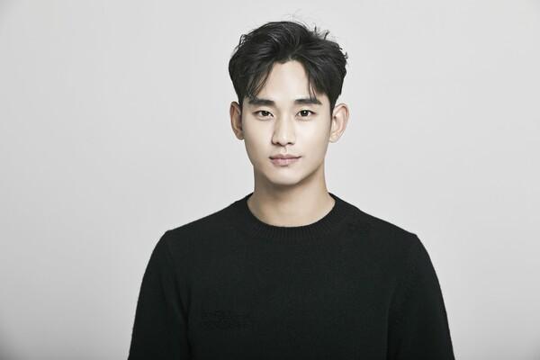 김수현, 故 김새론과 교제 사실 일부 인정…채무 변제 독촉 의혹은 부인