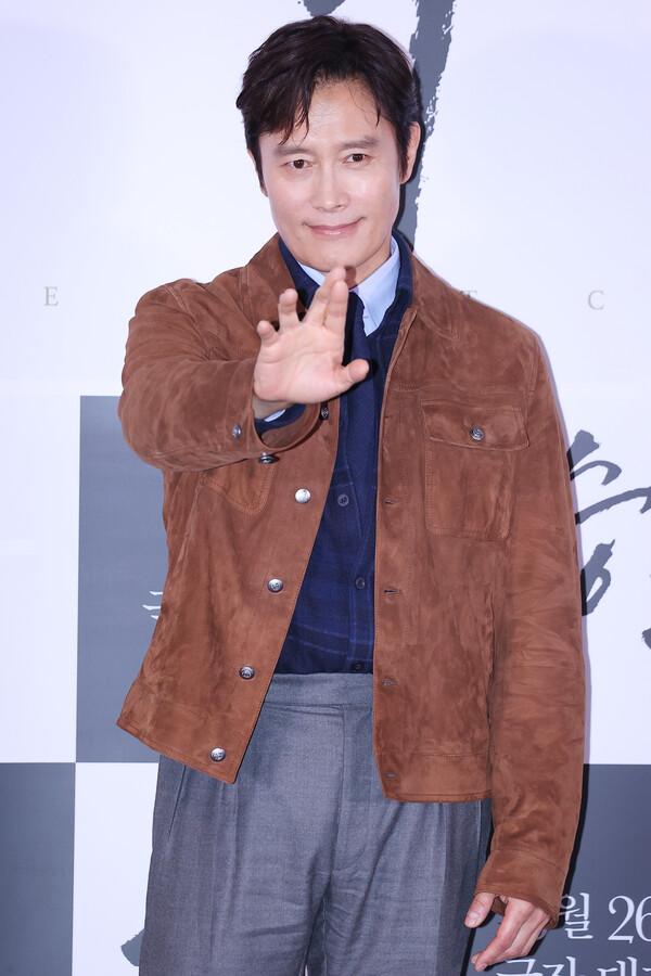 [현장 포토] 영화 〈승부〉 언론시사회 현장… 유아인은 불참