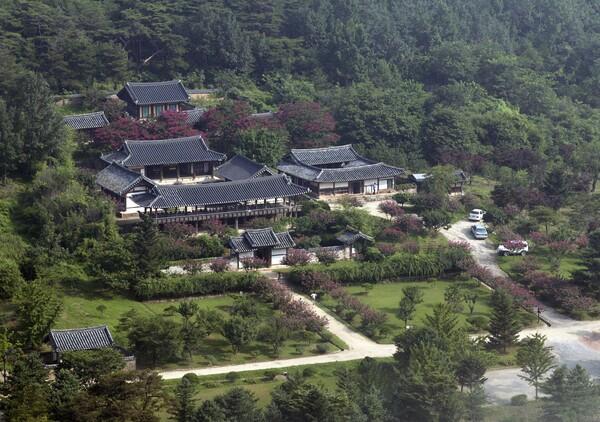 제2의 '병산서원 훼손' 막자…국가유산청 '촬영 허가 표준 지침' 배포