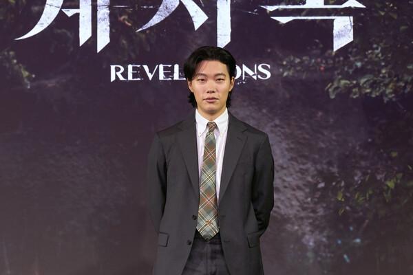 [인터뷰] 〈계시록〉 류준열  "만족할 만한 작품이 나오면 연기 그만둘 것"