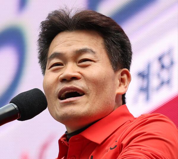 전한길 강사, 〈폭싹 속았수다〉 출연했지만 통편집…넷플릭스 "정치적 이유 아냐, 작품 퀄리티 위한 편집"