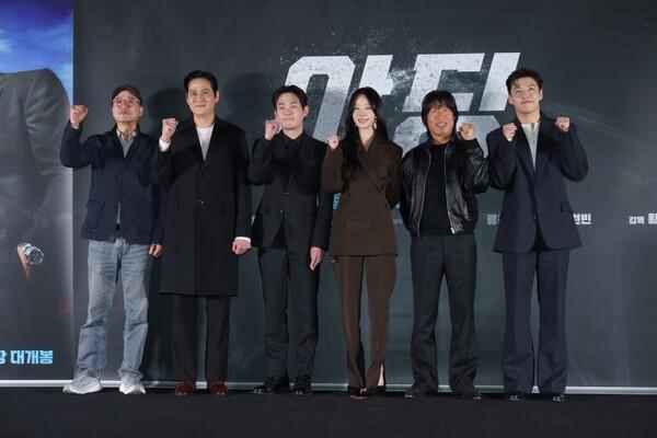 사회의 환부를 깊이 응시하고 마주하는 통쾌함 〈야당〉 기자간담회 현장
