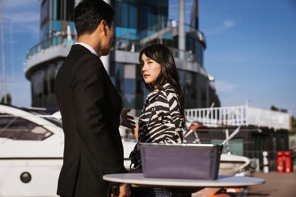 Six Rookie Awards! The Charm of Actor Chae Won-bin Who Became So Intimate