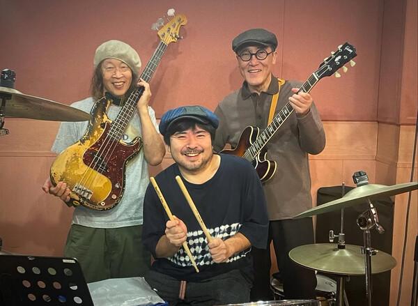 作為樂隊成員活動中的佐野志郎