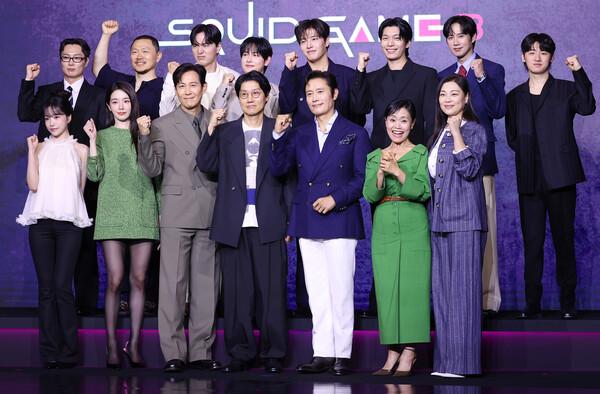 〈오징어 게임〉 시즌3, 황동혁 감독 "'인간이 더 나은 미래를 만들 수 있을까' 질문 던지고 싶었다"