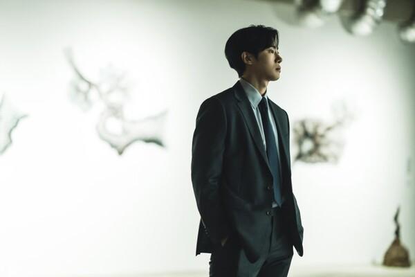 Lee Geum-soon (Choo Young-woo) in <Square>